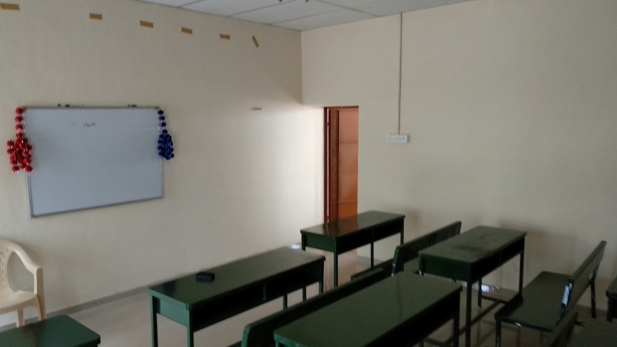 Aura Hospital interior facilities